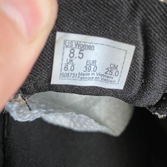 Vans Doheny Cheetah Shoes - Picture 2 of 8